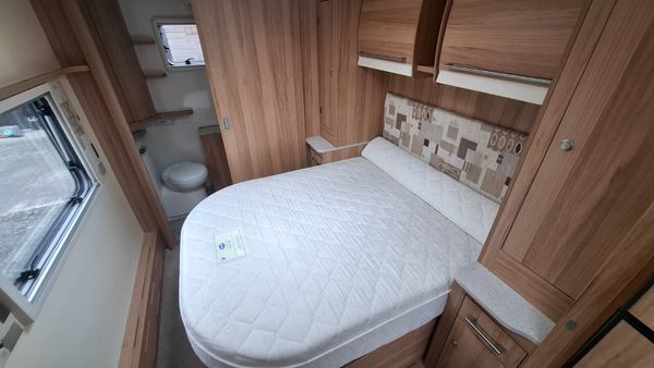 Bailey Unicorn Vigo Caravan Island Bed 394248051