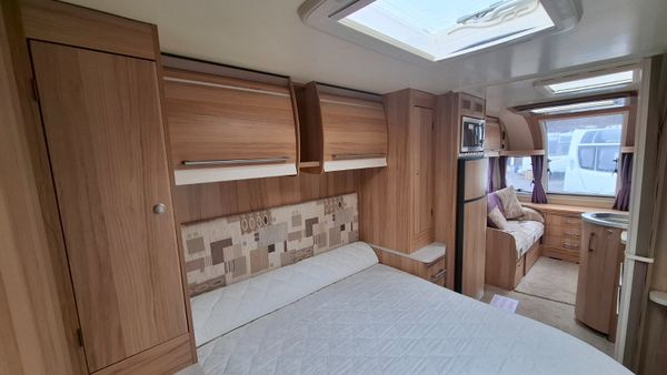 Bailey Unicorn Vigo Caravan Island Bed 394248053