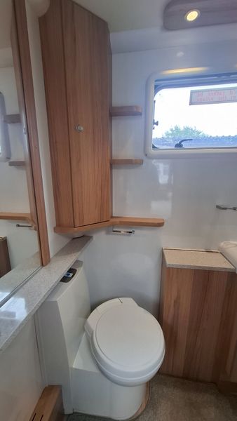 Bailey Unicorn Vigo Caravan Island Bed 394248055