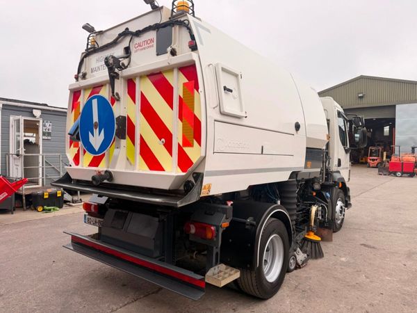 2018 Volvo FL250 Johnston VT651 Road Sweeper 394274684