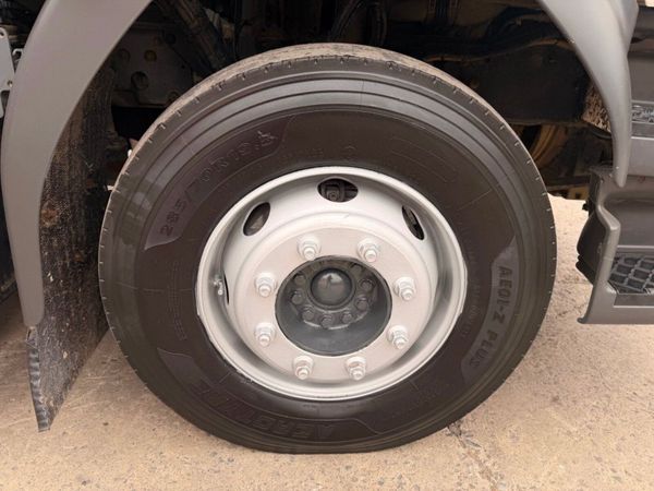 2018 Volvo FL250 Johnston VT651 Road Sweeper 394274722