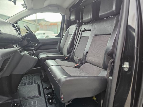 PEUGEOT EXPERT PRO // NO VAT // 07/27 CVRT 394235530