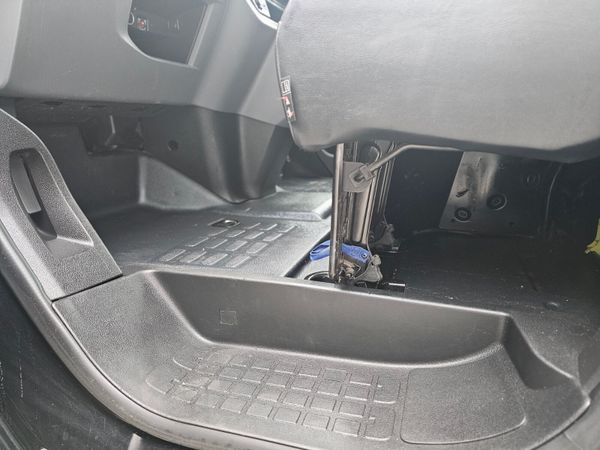 PEUGEOT EXPERT PRO // NO VAT // 07/27 CVRT 394235531
