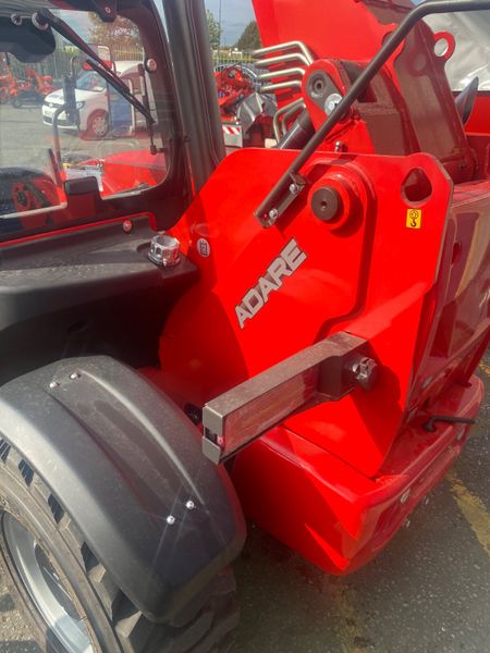 Loader 394238026