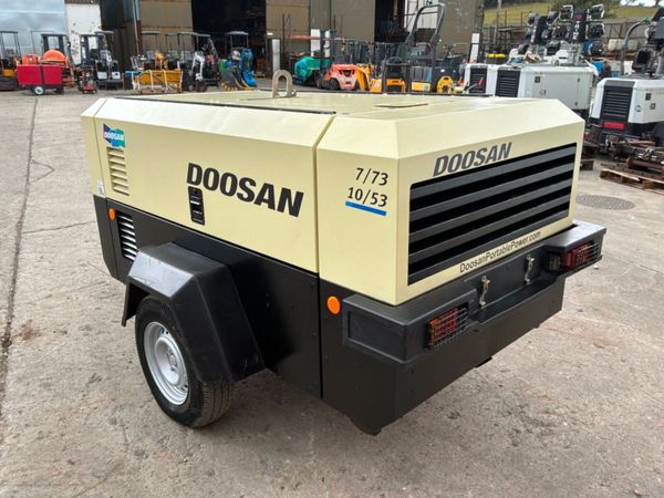2017 DOOSAN ROAD AIR COMPRESSOR 250 CFM. 394449904
