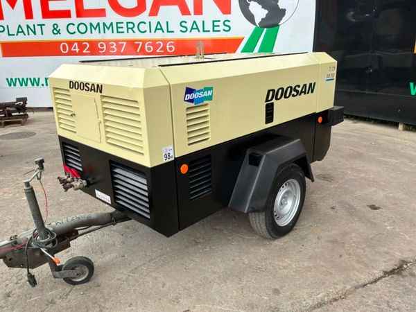 2017 DOOSAN ROAD AIR COMPRESSOR 250 CFM. 394449909