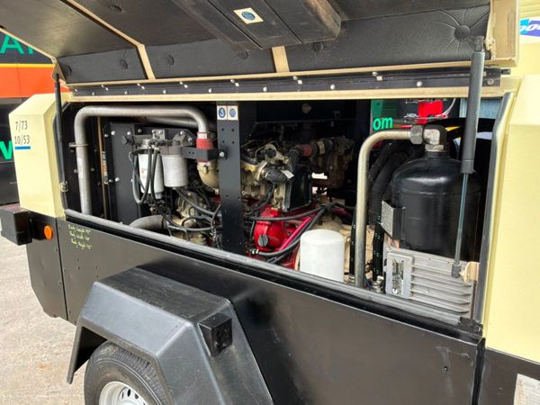 2017 DOOSAN ROAD AIR COMPRESSOR 250 CFM. 394457698