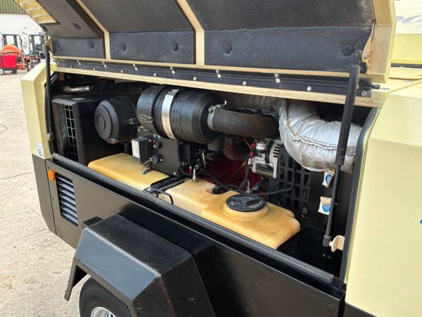 2017 DOOSAN ROAD AIR COMPRESSOR 250 CFM. 394457711