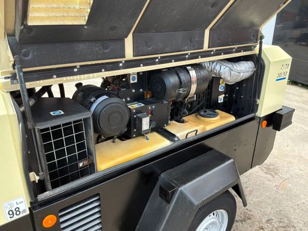 2017 DOOSAN ROAD AIR COMPRESSOR 250 CFM. 394457714