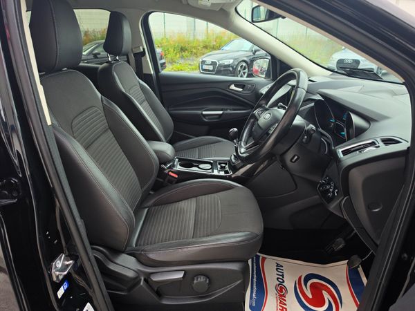 *2018 Ford Kuga Titanium HIGH SPEC 4 SEATS COMMERC 394428501