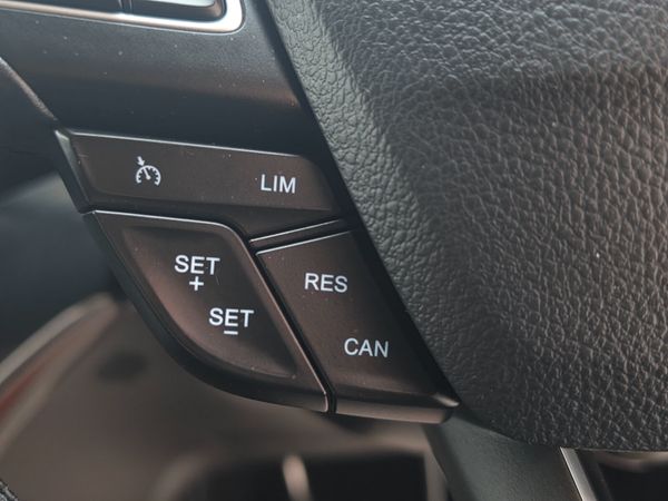 *2018 Ford Kuga Titanium HIGH SPEC 4 SEATS COMMERC 394428508