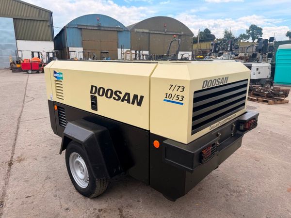 2017 DOOSAN ROAD AIR COMPRESSOR 250 CFM. 394504240
