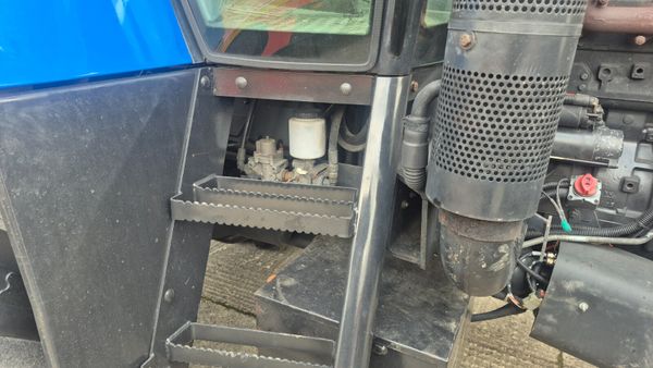 New Holland T7550 394697627