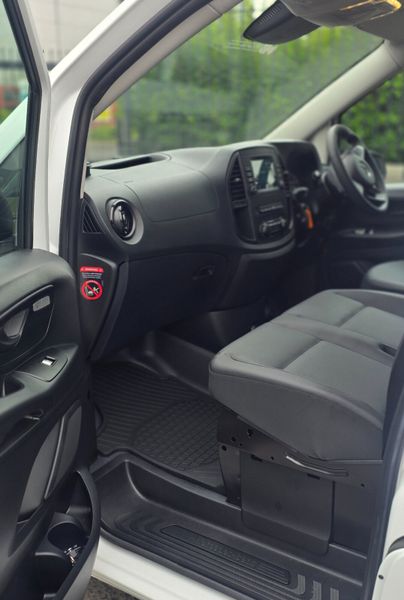 Mercedes-Benz eVito Fully Electric van 60Kw 394634029