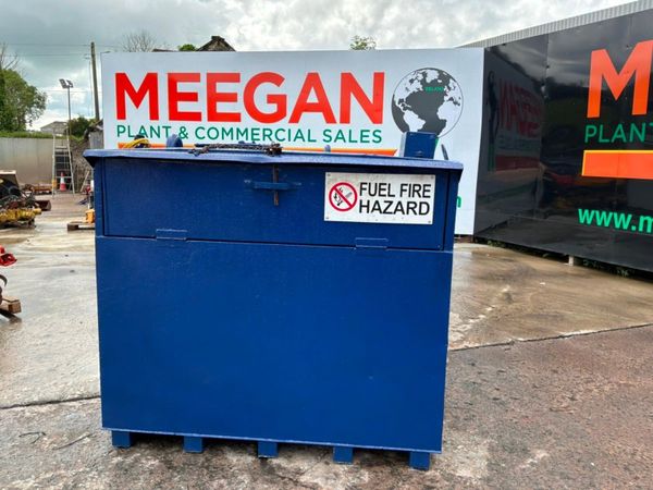 6800 litre bunded diesel fuel storage bowser tank. 394769544