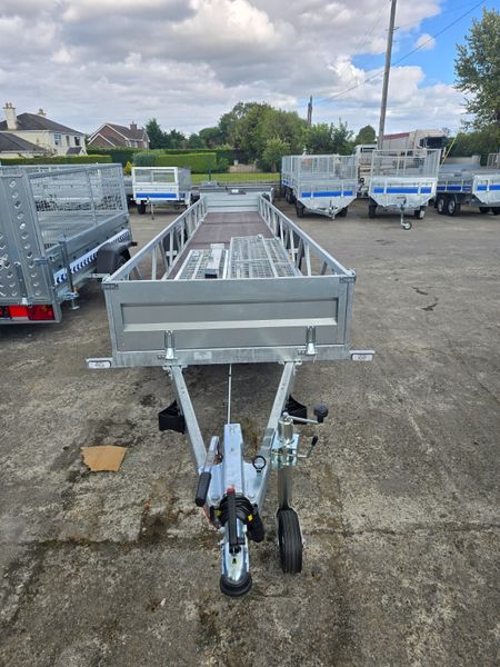 30FT x 4FT Trailer with brakes 394798758