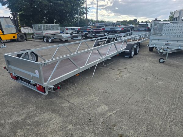 Trailer for transporting sliding gates 394799293