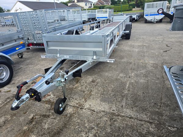 Trailer for transporting sliding gates 394799296