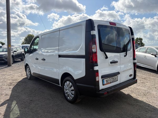 Renault Trafic 394723473