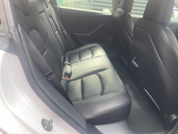 tesla 3 sr+ 394863714