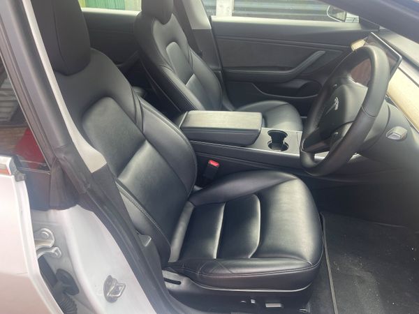tesla 3 sr+ 394863715