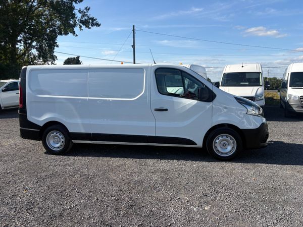 Renault Trafic 394998869