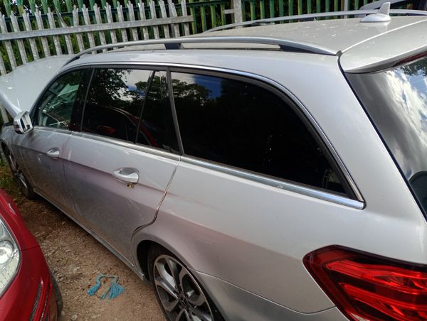 2014 mercedes  e300 hybrid 395030939