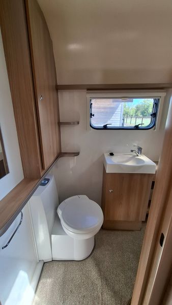 Bailey Pegasus Modena 4 berth fixed bed 395173467