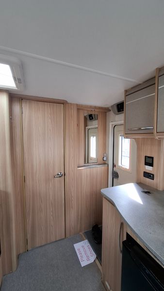 Coachman Vision 462 Caravan 395175311