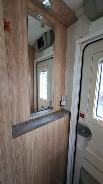 Coachman Vision 462 Caravan 395175314