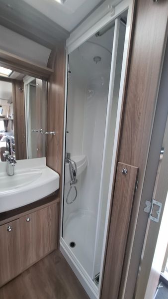 Swift Conqueror 530 4 berth caravan 395178415