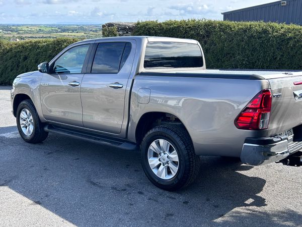 2017 Toyota Hilux SR5 2.4 With power mode 395182398