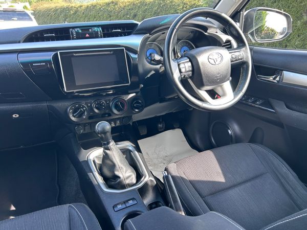 2017 Toyota Hilux SR5 2.4 With power mode 395182405