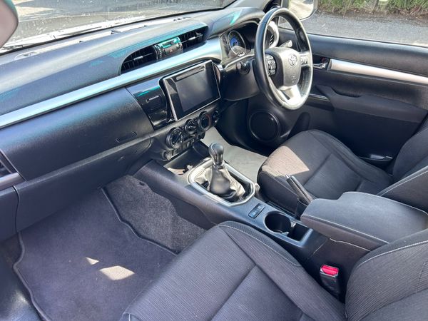 2017 Toyota Hilux SR5 2.4 With power mode 395182407