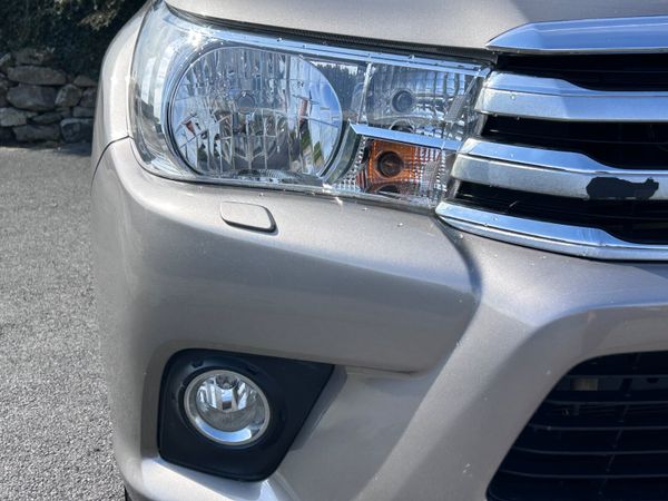 2017 Toyota Hilux SR5 2.4 With power mode 395182408