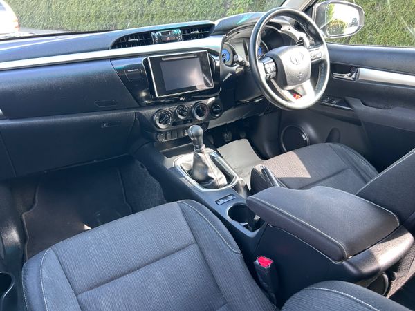 2017 Toyota Hilux SR5 2.4 With power mode 395182430
