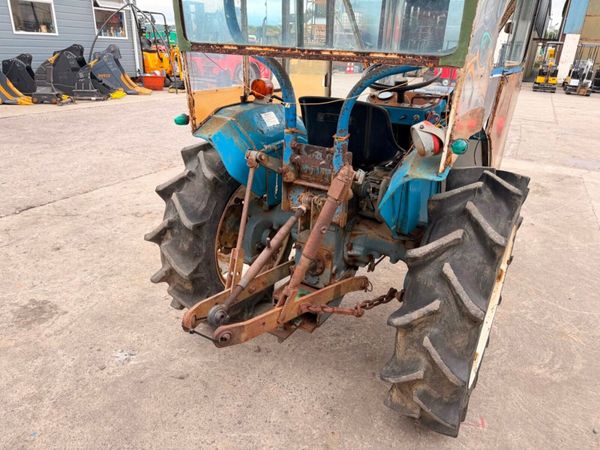 Mitsubishi D2600 compact garden tractor ...2,700 h 395189647