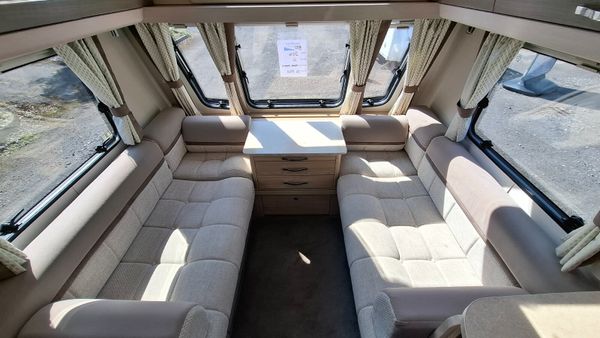 Elddis Rambler 554 End Bedroom 395194665