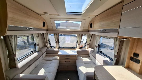 Elddis Rambler 554 End Bedroom 395194666