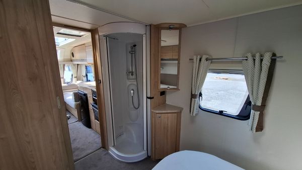 Elddis Rambler 554 End Bedroom 395194695