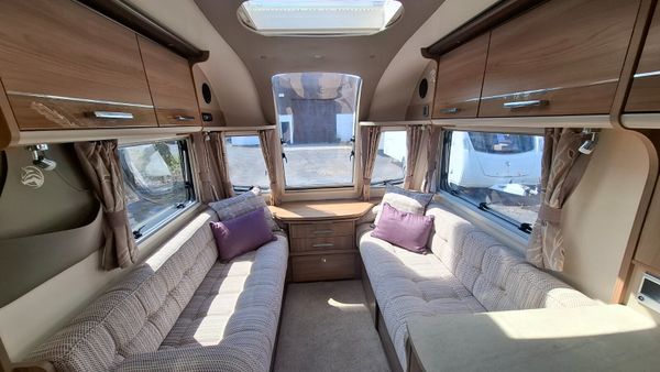 Bailey Unicorn Valencia 4 berth fixed bed 395198473