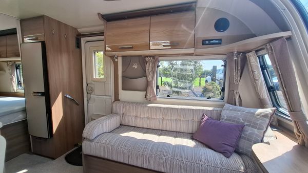 Bailey Unicorn Valencia 4 berth fixed bed 395198480