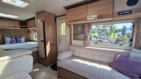 Bailey Unicorn Valencia 4 berth fixed bed 395198481