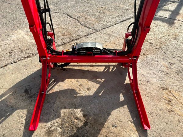 New / unused Massey Ferguson FL3117x front loader. 395268143