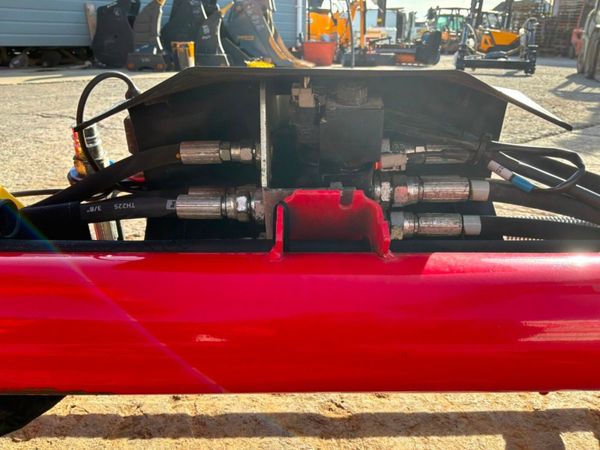 New / unused Massey Ferguson FL3117x front loader. 395268151