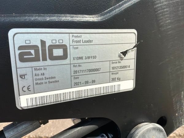 New / unused Quicke X1 front loader....1284. 395268200