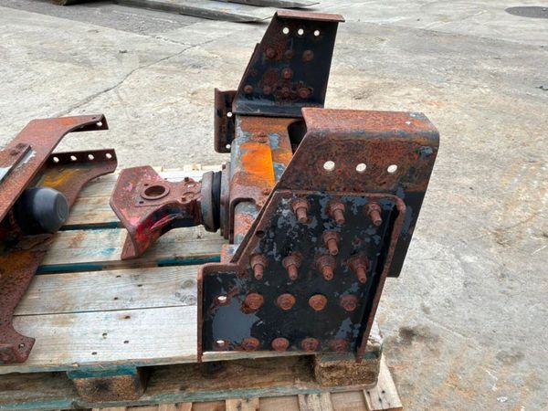 VBG drag hitch & cross member..........repairs.... 395360323