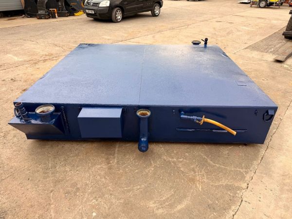 under cabin waste tanks / sewage / effluent .....6 395363598