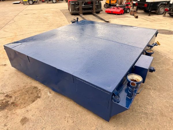 under cabin waste tanks / sewage / effluent .....6 395363600