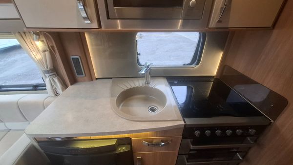 Bessacarr Cameo 495 Caravan 395394922